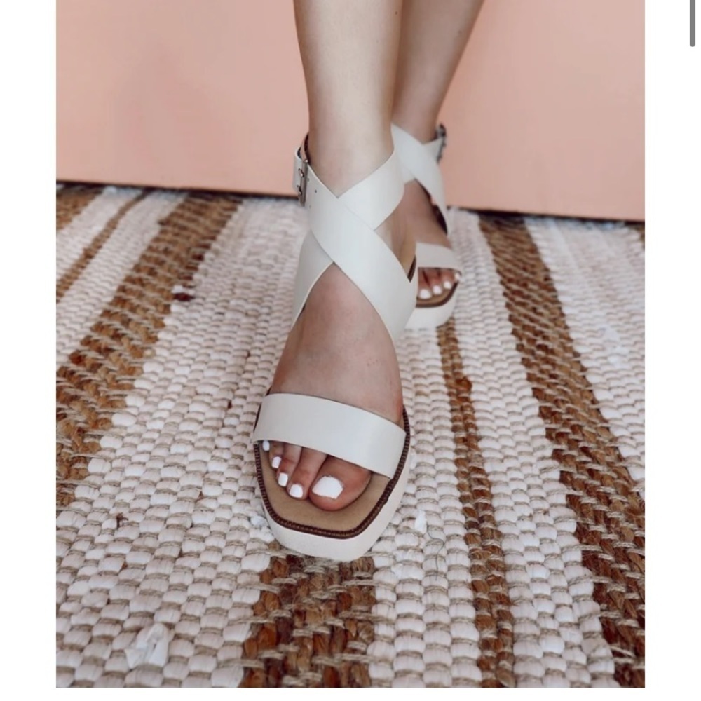 Eleanor Bamboo neutral wrap sandal cream colored buckle - Picture 2 of 13